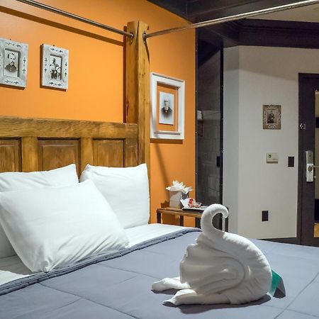 City Hall Grand Hotel Williamsport Room photo