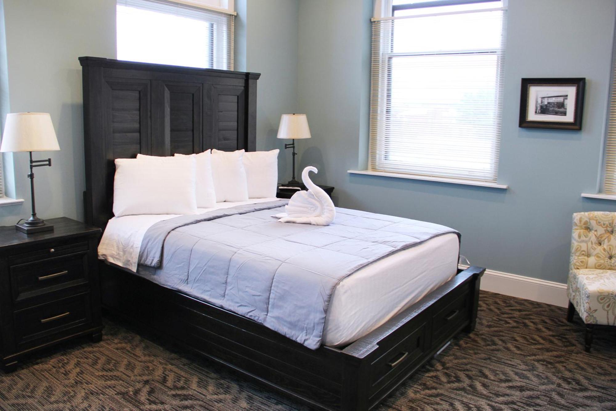 City Hall Grand Hotel Williamsport Room photo