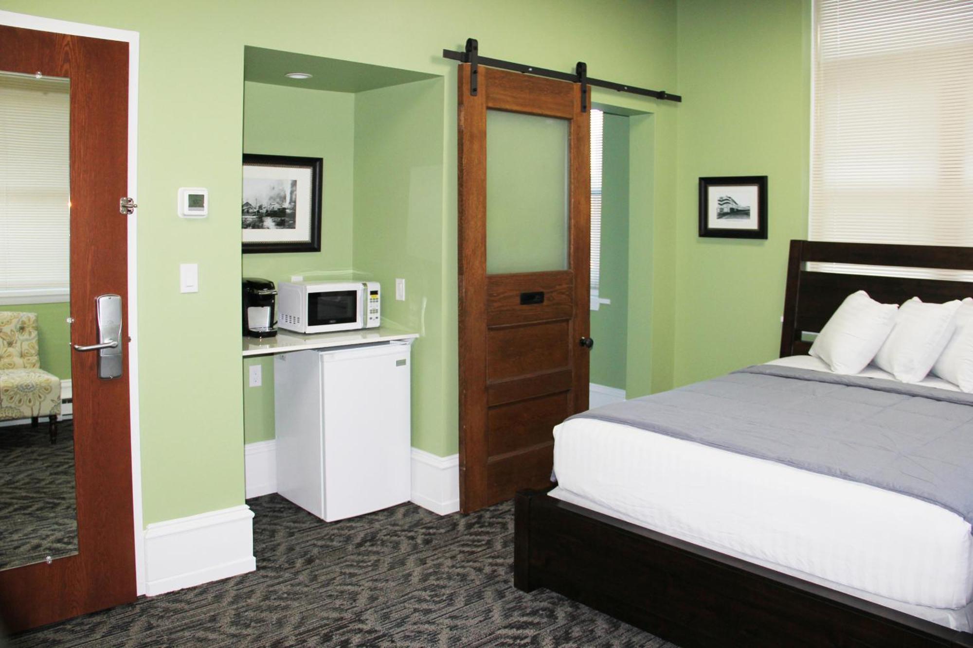 City Hall Grand Hotel Williamsport Room photo