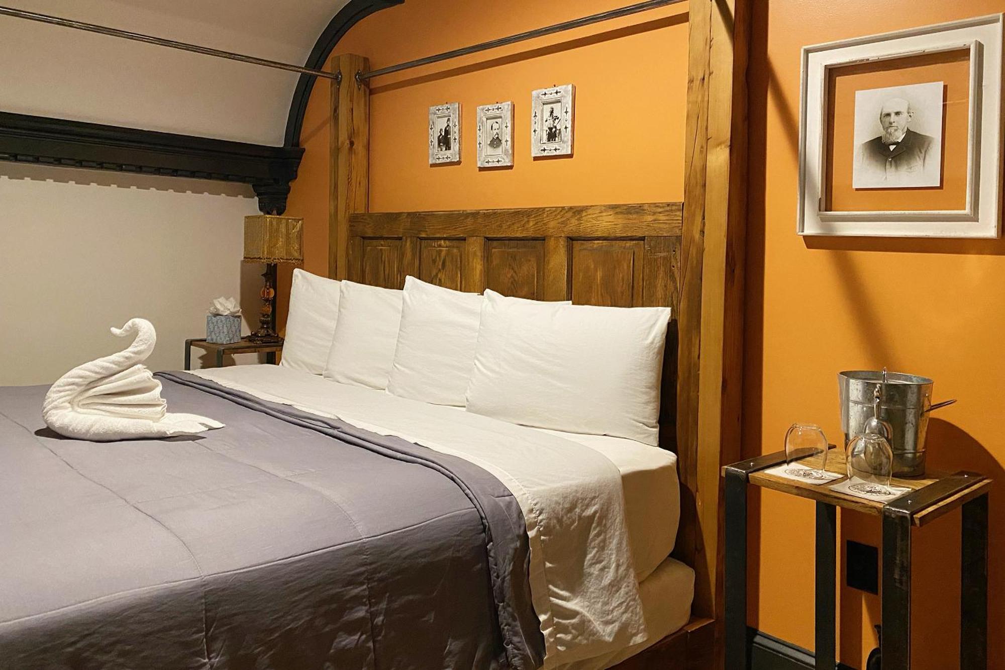 City Hall Grand Hotel Williamsport Room photo